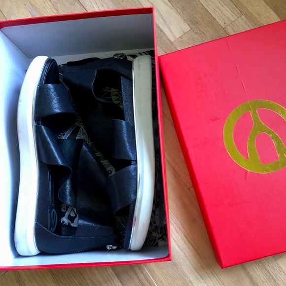 Wishbone Paola Sandals Black size 8 - Picture 2 of 6